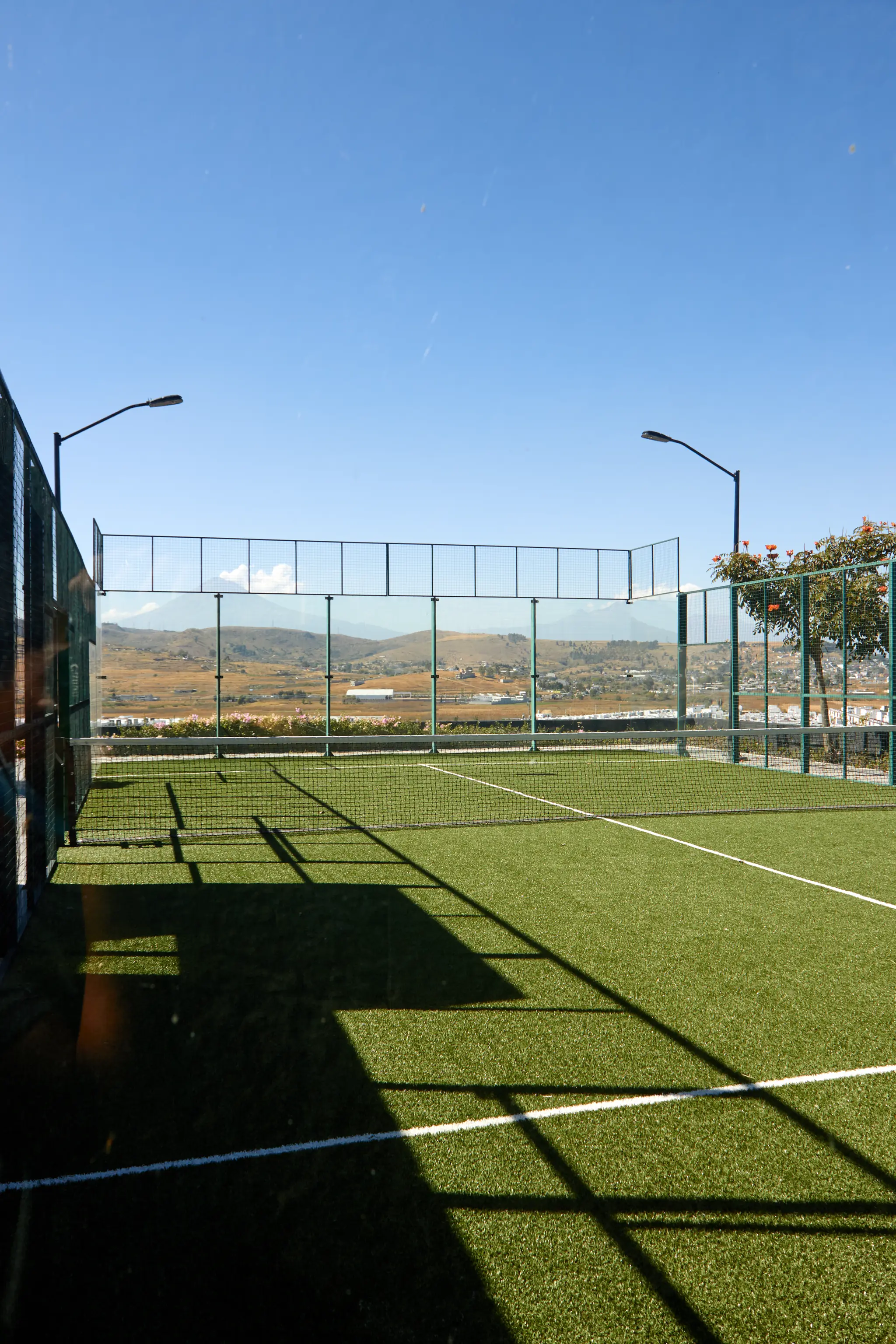 Cancha de pádel de la Casa Club de Vedana